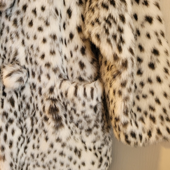 Made in Paris, faux fur Medium 3/4 sleeve jacket - Picture 6 of 6